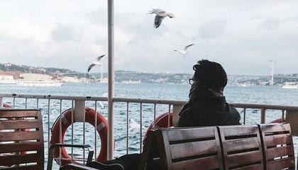 开云体育下载-联赛公平竞争机制加强弱队也有逆袭可能，想要提升联赛竞争力