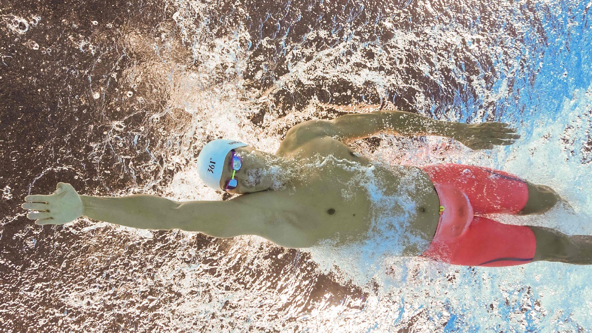 裁判职业化改革加速争议判罚大幅减少，裁判的基本职业素养