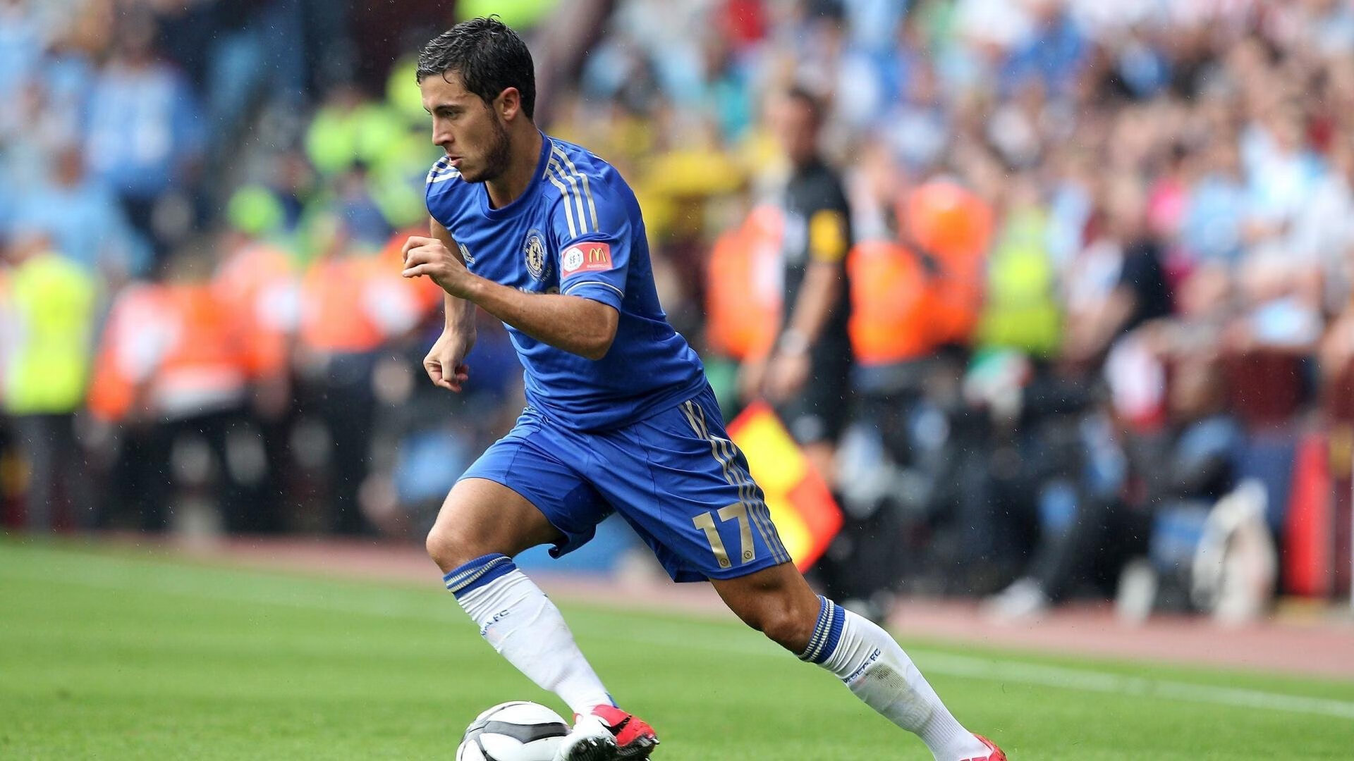 锋线压迫点设置是否决定中场高位接应成功率，锋线组合